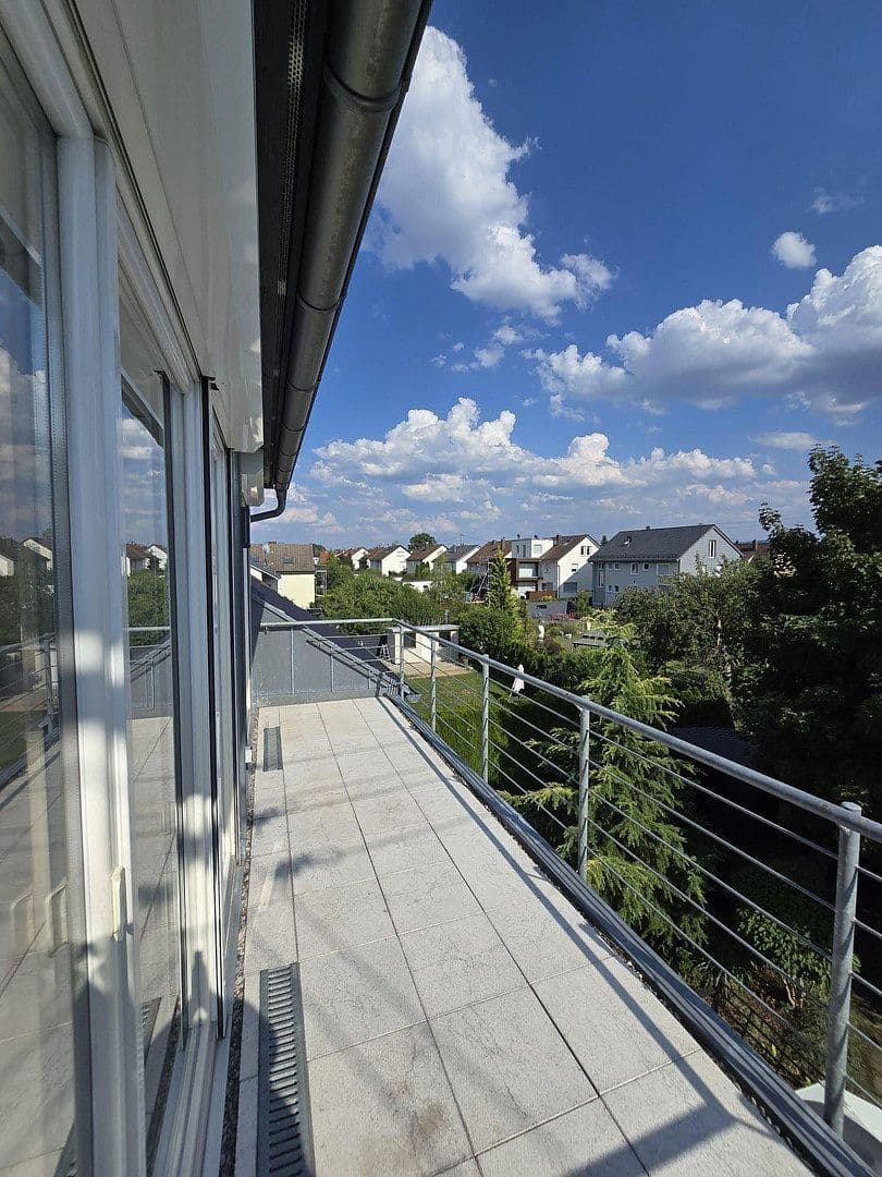 Pronájem bytu 3+kk 95 m², Schwäbisch Gmünd, Bádensko-Württembersko Pronájem bytu 3+kk 95 m², Schwäbisch Gmünd, Bádensko-Württembersko
