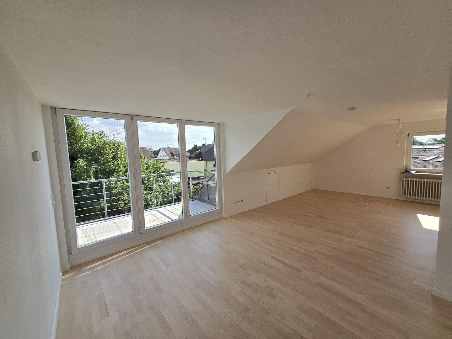 Pronájem bytu 3+kk 95 m², Schwäbisch Gmünd, Bádensko-Württembersko Pronájem bytu 3+kk 95 m², Schwäbisch Gmünd, Bádensko-Württembersko