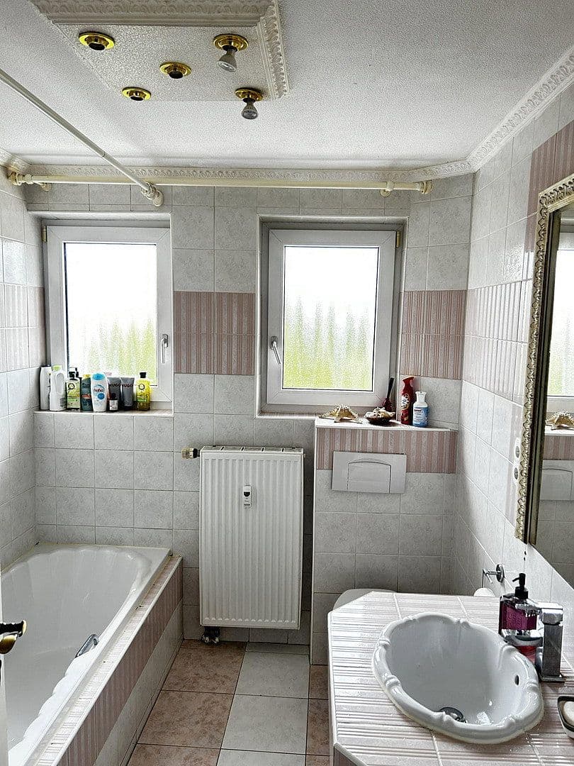 Prodej domu 192 m², pozemek 611 m², Kolbingen, Bádensko-Württembersko Prodej domu 192 m², pozemek 611 m², Kolbingen, Bádensko-Württembersko