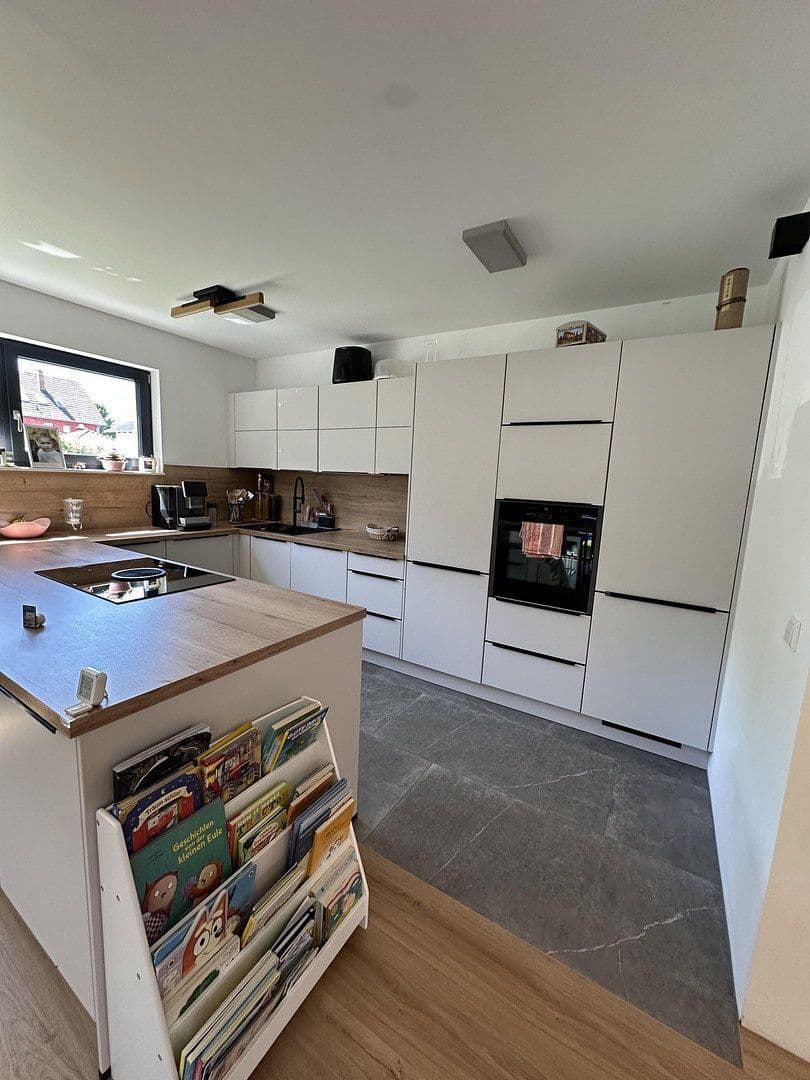 Pronájem domu 200 m², pozemek 500 m², Im Königsfeld 29, Sankt Katharinen, Porýní-Falc Pronájem domu 200 m², pozemek 500 m², Im Königsfeld 29, Sankt Katharinen, Porýní-Falc