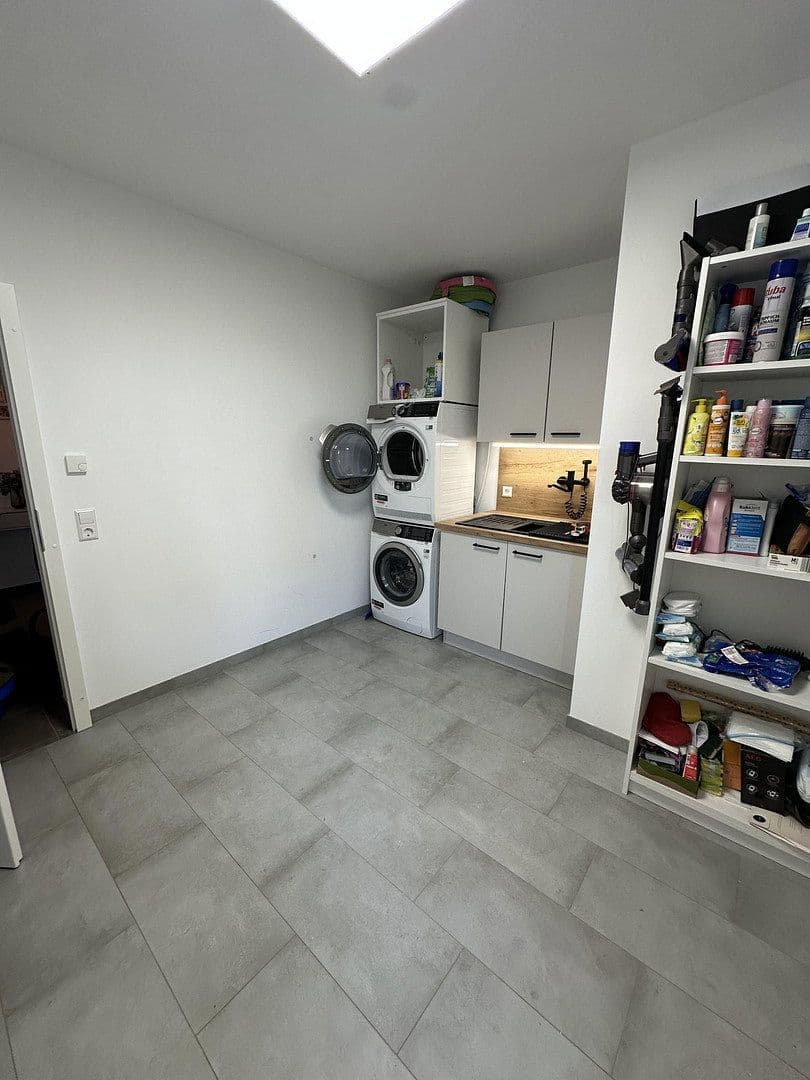 Pronájem domu 200 m², pozemek 500 m², Im Königsfeld 29, Sankt Katharinen, Porýní-Falc Pronájem domu 200 m², pozemek 500 m², Im Königsfeld 29, Sankt Katharinen, Porýní-Falc