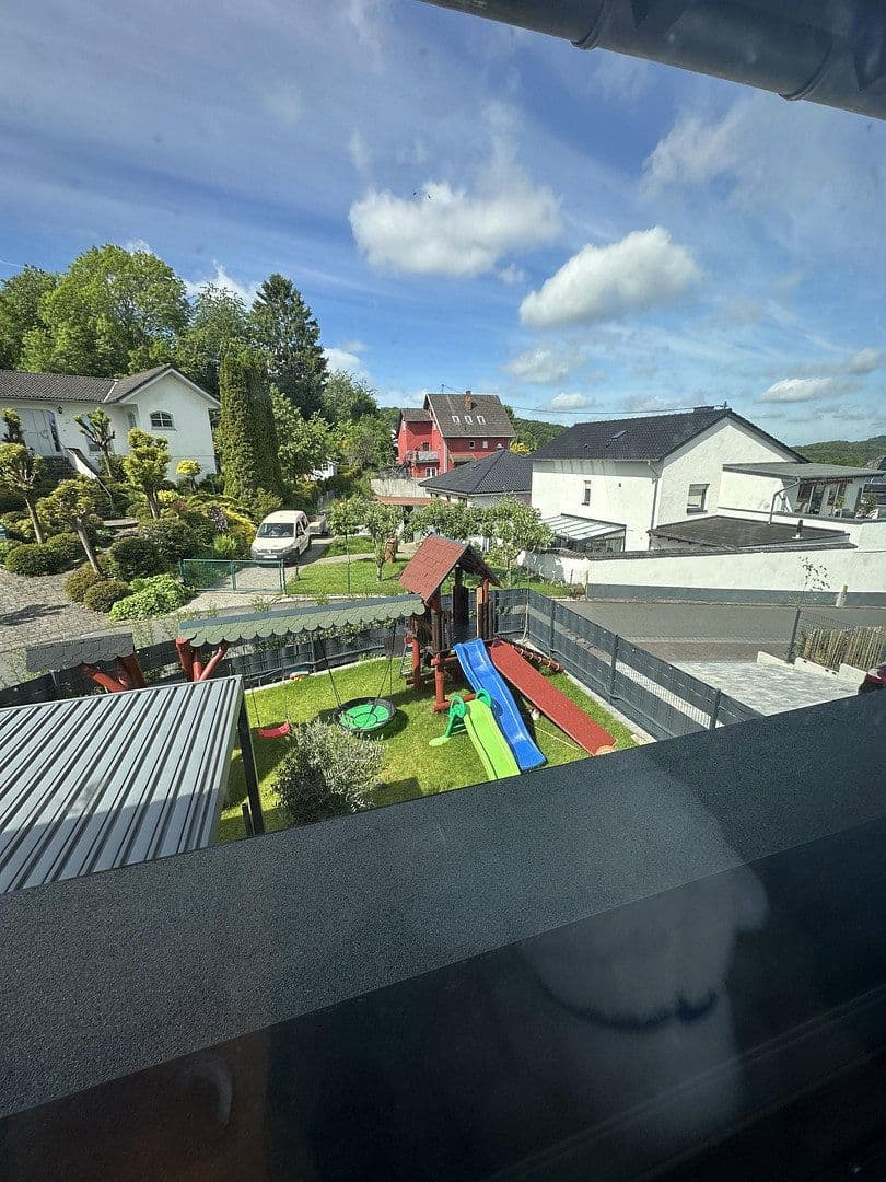 Pronájem domu 200 m², pozemek 500 m², Im Königsfeld 29, Sankt Katharinen, Porýní-Falc Pronájem domu 200 m², pozemek 500 m², Im Königsfeld 29, Sankt Katharinen, Porýní-Falc