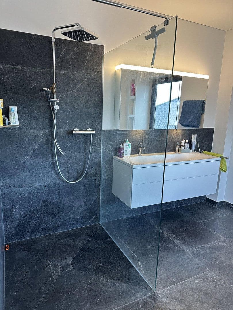 Pronájem domu 200 m², pozemek 500 m², Im Königsfeld 29, Sankt Katharinen, Porýní-Falc Pronájem domu 200 m², pozemek 500 m², Im Königsfeld 29, Sankt Katharinen, Porýní-Falc