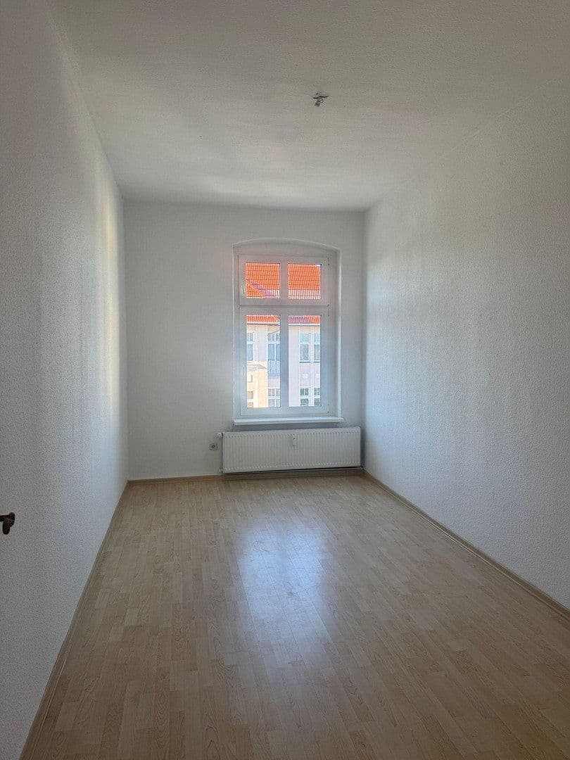 Pronájem bytu 3+1 75 m², Eisenbahnstraße 46, Eberswalde, Braniborsko Pronájem bytu 3+1 75 m², Eisenbahnstraße 46, Eberswalde, Braniborsko