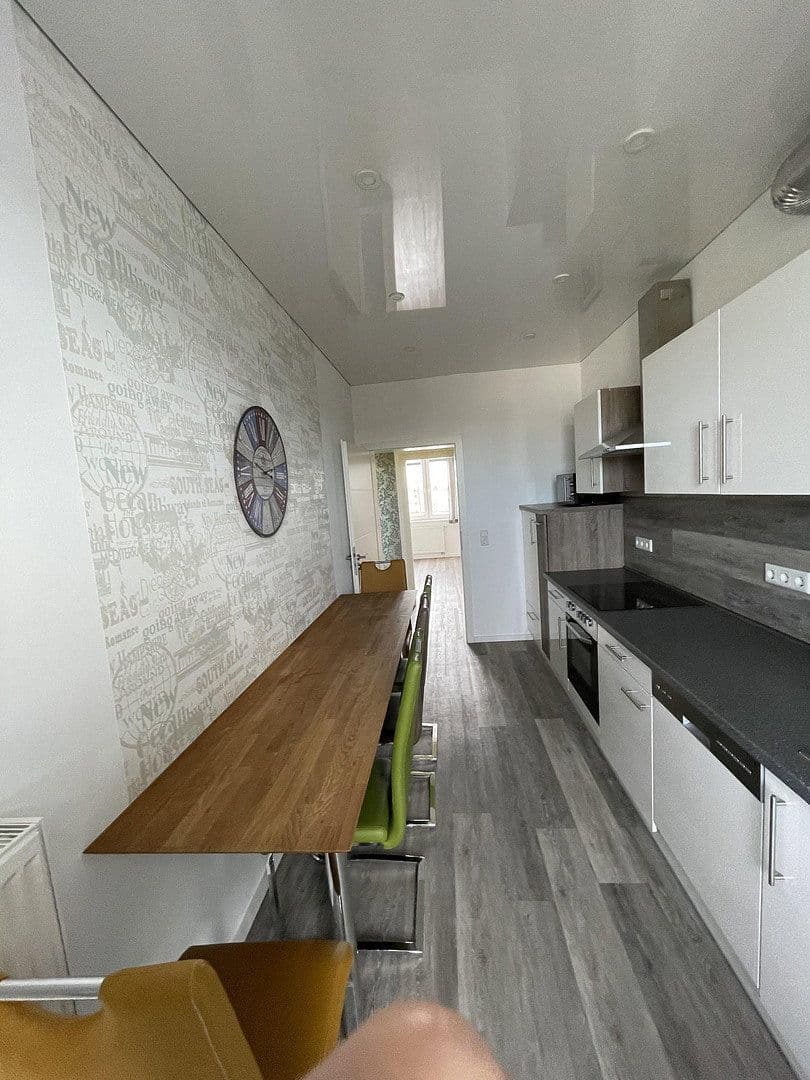 Prodej bytu 3+1 68 m², Aachenerstr. 157, Düsseldorf, Severní Porýní-Vestfálsko Prodej bytu 3+1 68 m², Aachenerstr. 157, Düsseldorf, Severní Porýní-Vestfálsko