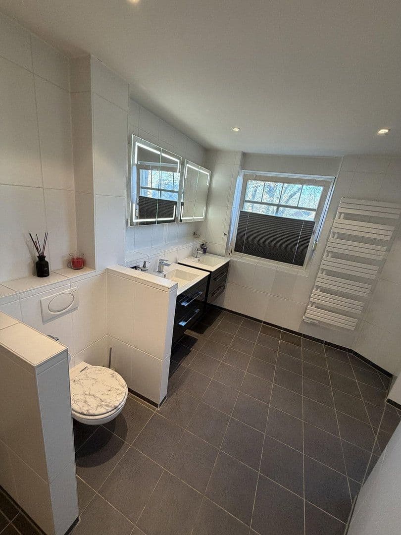Prodej bytu 3+kk 117 m², Saseler Chaussee, Hamburg, Hamburg Prodej bytu 3+kk 117 m², Saseler Chaussee, Hamburg, Hamburg