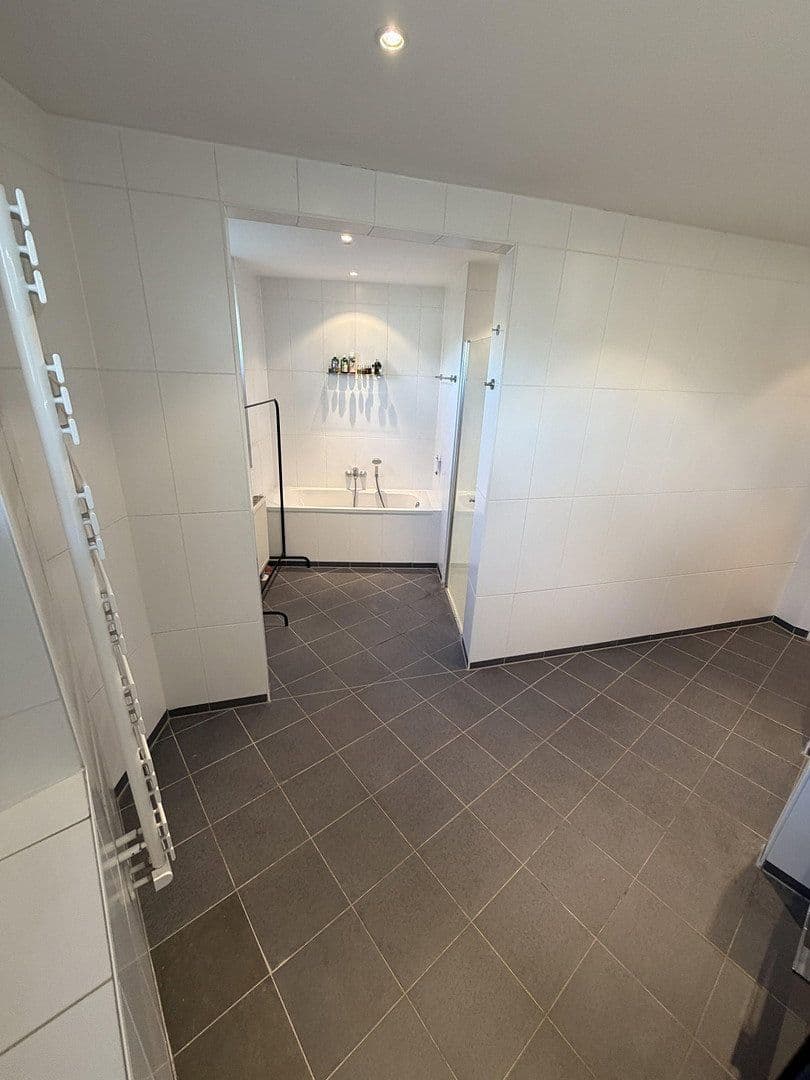 Prodej bytu 3+kk 117 m², Saseler Chaussee, Hamburg, Hamburg Prodej bytu 3+kk 117 m², Saseler Chaussee, Hamburg, Hamburg