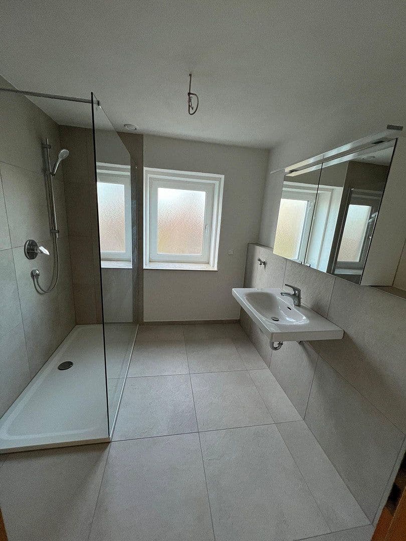 Pronájem bytu 4+kk 115 m², Carl-Weil-Straße 18, Bopfingen, Bádensko-Württembersko Pronájem bytu 4+kk 115 m², Carl-Weil-Straße 18, Bopfingen, Bádensko-Württembersko