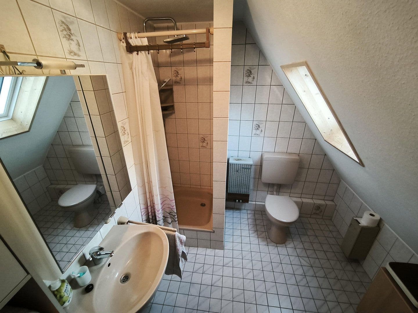 Prodej domu 141 m², pozemek 179 m², Remshalden, Bádensko-Württembersko Prodej domu 141 m², pozemek 179 m², Remshalden, Bádensko-Württembersko
