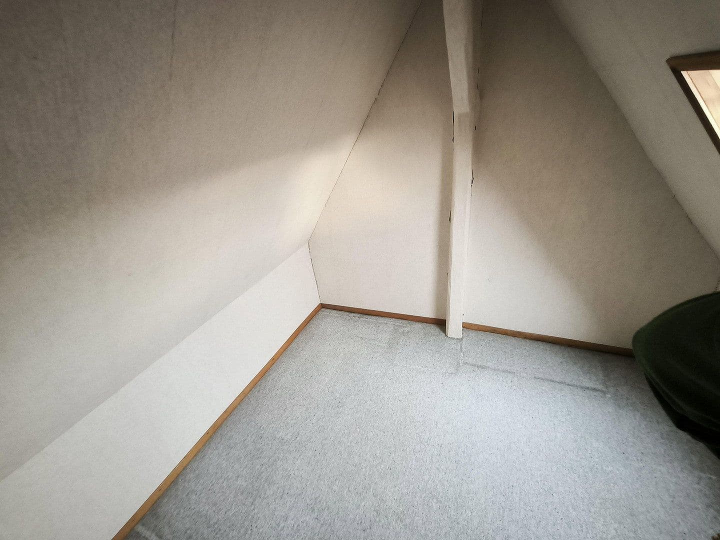 Prodej domu 141 m², pozemek 179 m², Remshalden, Bádensko-Württembersko Prodej domu 141 m², pozemek 179 m², Remshalden, Bádensko-Württembersko