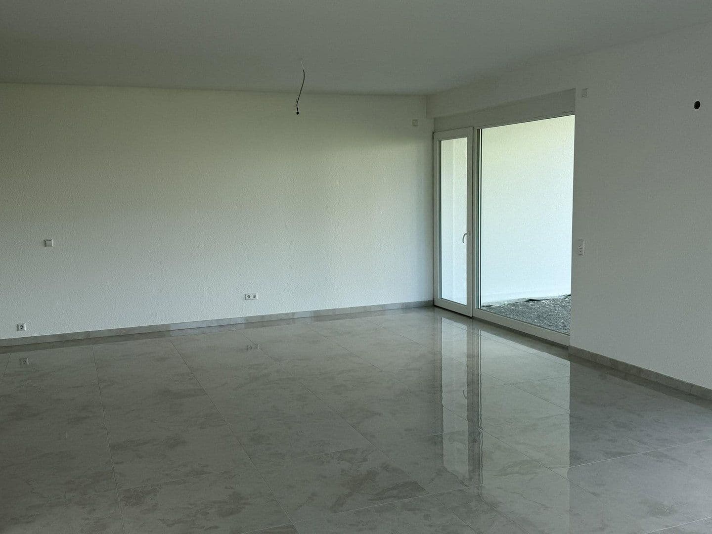 Pronájem bytu 3+1 127 m², Thomas-Schreiber-Weg 5 Wohnung oben, Bad Mergentheim, Bádensko-Württembersko Pronájem bytu 3+1 127 m², Thomas-Schreiber-Weg 5 Wohnung oben, Bad Mergentheim, Bádensko-Württembersko