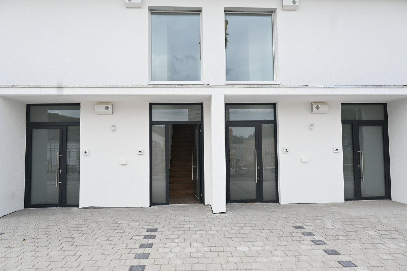 Pronájem bytu 3+1 127 m², Thomas-Schreiber-Weg 5 Wohnung oben, Bad Mergentheim, Bádensko-Württembersko Pronájem bytu 3+1 127 m², Thomas-Schreiber-Weg 5 Wohnung oben, Bad Mergentheim, Bádensko-Württembersko