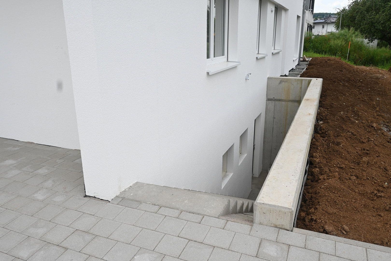 Pronájem bytu 3+1 127 m², Thomas-Schreiber-Weg 5 Wohnung oben, Bad Mergentheim, Bádensko-Württembersko Pronájem bytu 3+1 127 m², Thomas-Schreiber-Weg 5 Wohnung oben, Bad Mergentheim, Bádensko-Württembersko