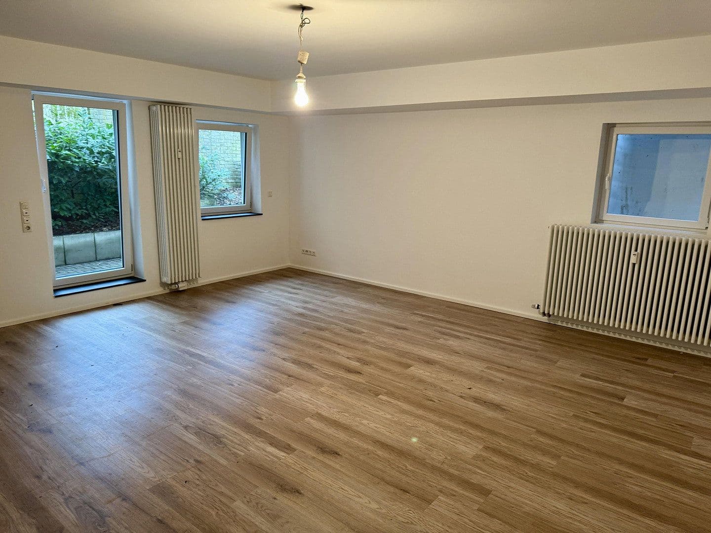 Pronájem bytu 2+1 65 m², Rütscher Straße 209, Cáchy, Severní Porýní-Vestfálsko Pronájem bytu 2+1 65 m², Rütscher Straße 209, Cáchy, Severní Porýní-Vestfálsko
