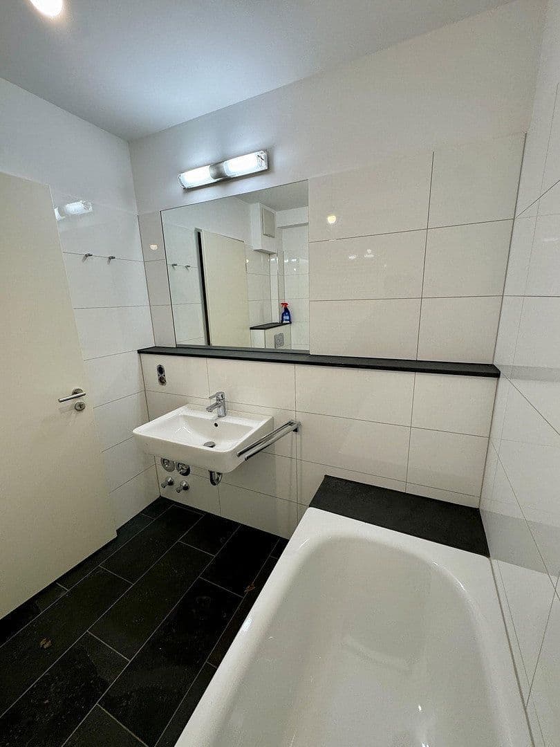 Pronájem bytu 2+1 65 m², Rütscher Straße 209, Cáchy, Severní Porýní-Vestfálsko Pronájem bytu 2+1 65 m², Rütscher Straße 209, Cáchy, Severní Porýní-Vestfálsko