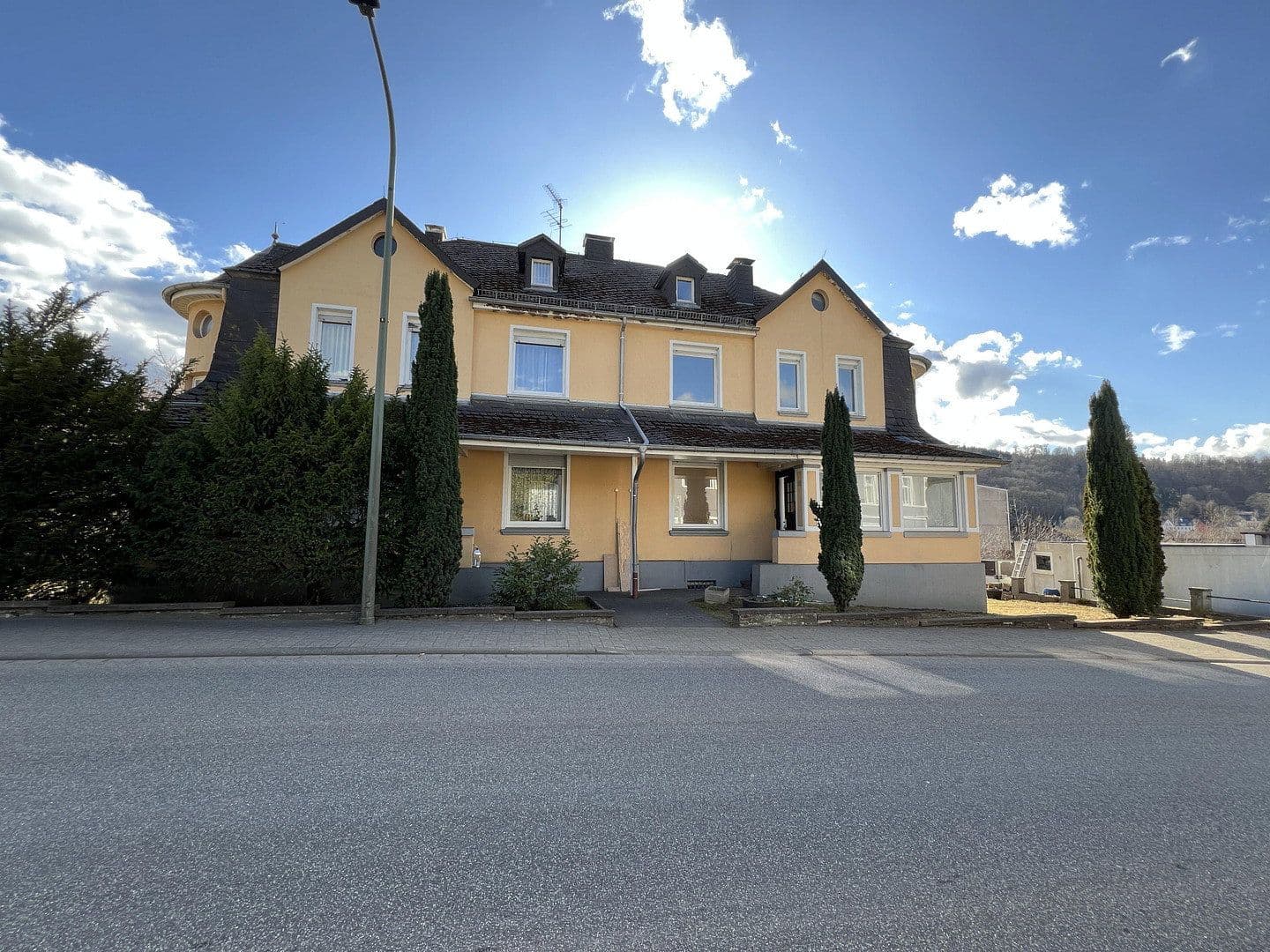 Pronájem domu 195 m², pozemek 535 m², Feusdorfer Straße 4, Jünkerath, Porýní-Falc Pronájem domu 195 m², pozemek 535 m², Feusdorfer Straße 4, Jünkerath, Porýní-Falc