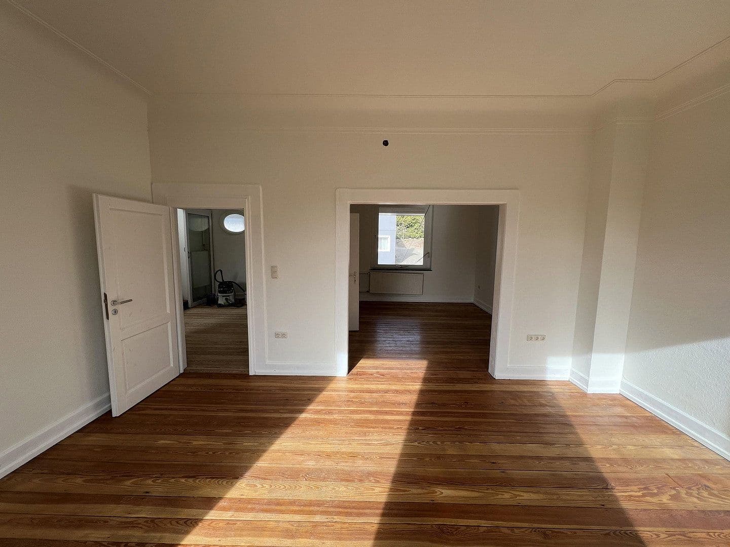 Pronájem domu 195 m², pozemek 535 m², Feusdorfer Straße 4, Jünkerath, Porýní-Falc Pronájem domu 195 m², pozemek 535 m², Feusdorfer Straße 4, Jünkerath, Porýní-Falc