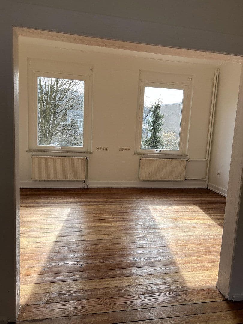 Pronájem domu 195 m², pozemek 535 m², Feusdorfer Straße 4, Jünkerath, Porýní-Falc Pronájem domu 195 m², pozemek 535 m², Feusdorfer Straße 4, Jünkerath, Porýní-Falc