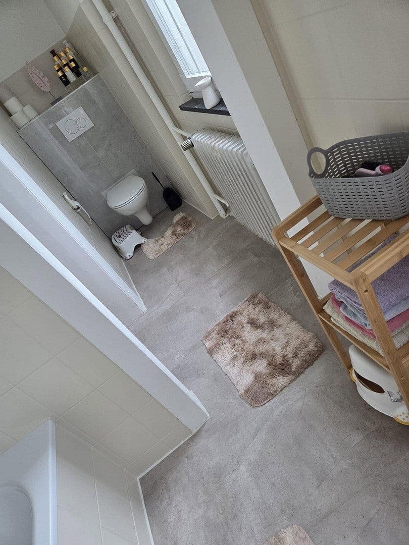 Pronájem domu 195 m², pozemek 535 m², Feusdorfer Straße 4, Jünkerath, Porýní-Falc Pronájem domu 195 m², pozemek 535 m², Feusdorfer Straße 4, Jünkerath, Porýní-Falc