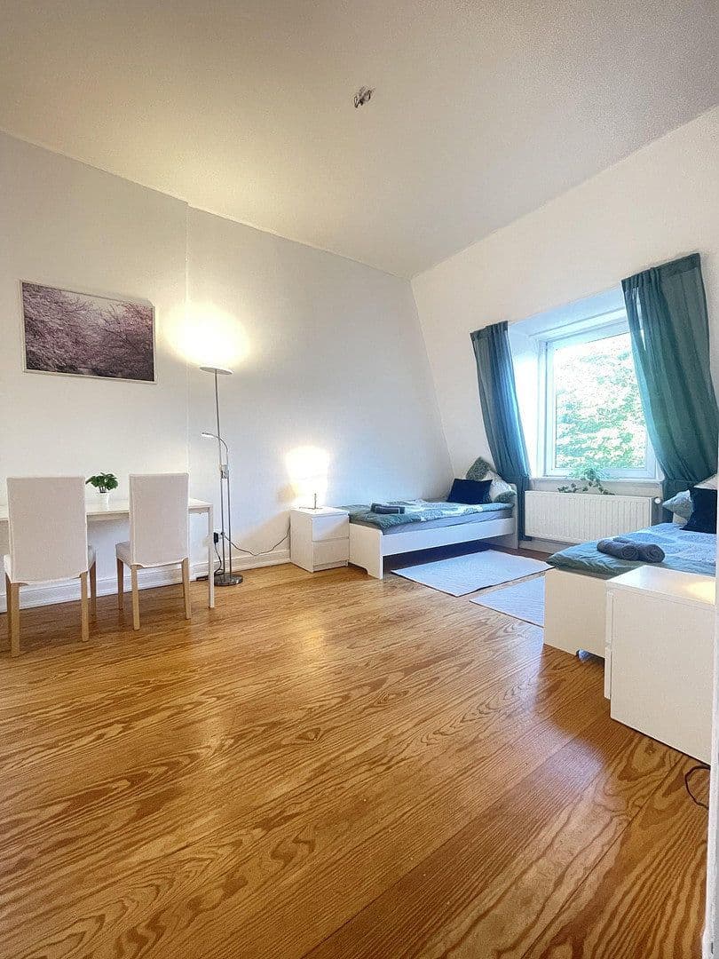 Pronájem bytu 3+1 86 m², Hamburg, Hamburg Pronájem bytu 3+1 86 m², Hamburg, Hamburg