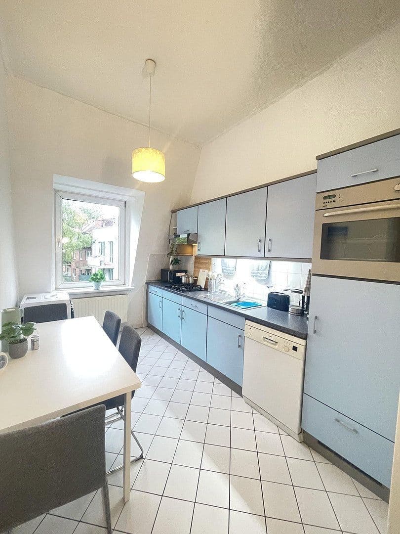 Pronájem bytu 3+1 86 m², Hamburg, Hamburg Pronájem bytu 3+1 86 m², Hamburg, Hamburg