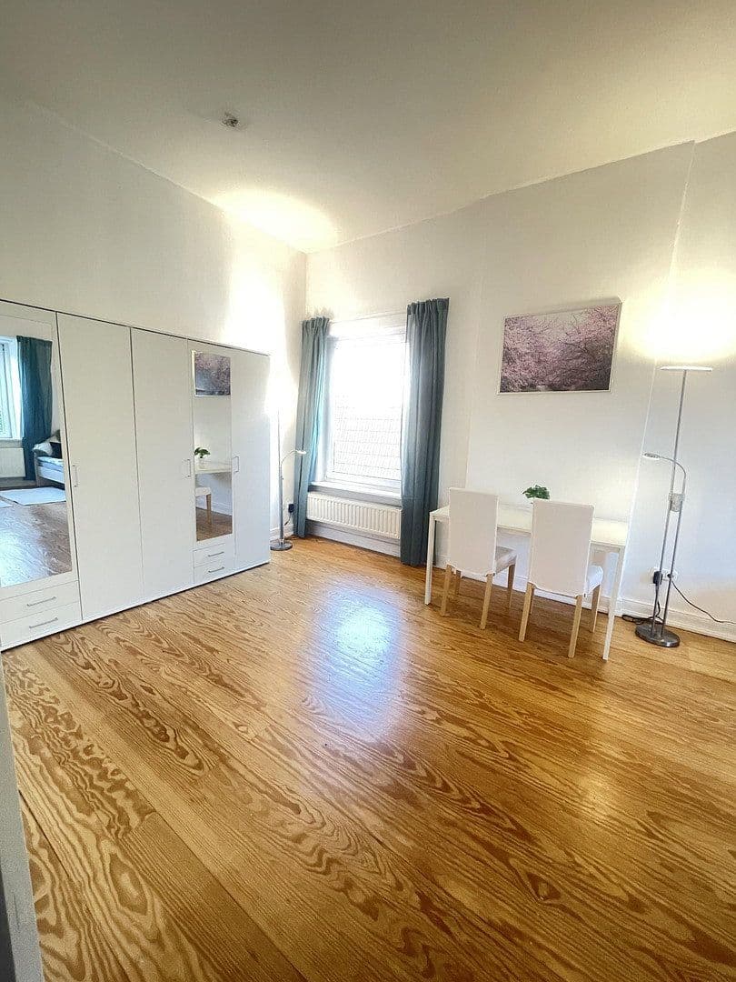 Pronájem bytu 3+1 86 m², Hamburg, Hamburg Pronájem bytu 3+1 86 m², Hamburg, Hamburg