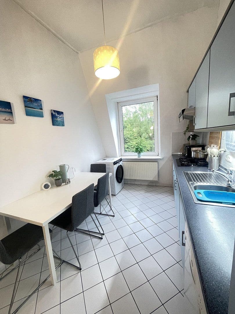 Pronájem bytu 3+1 86 m², Hamburg, Hamburg Pronájem bytu 3+1 86 m², Hamburg, Hamburg