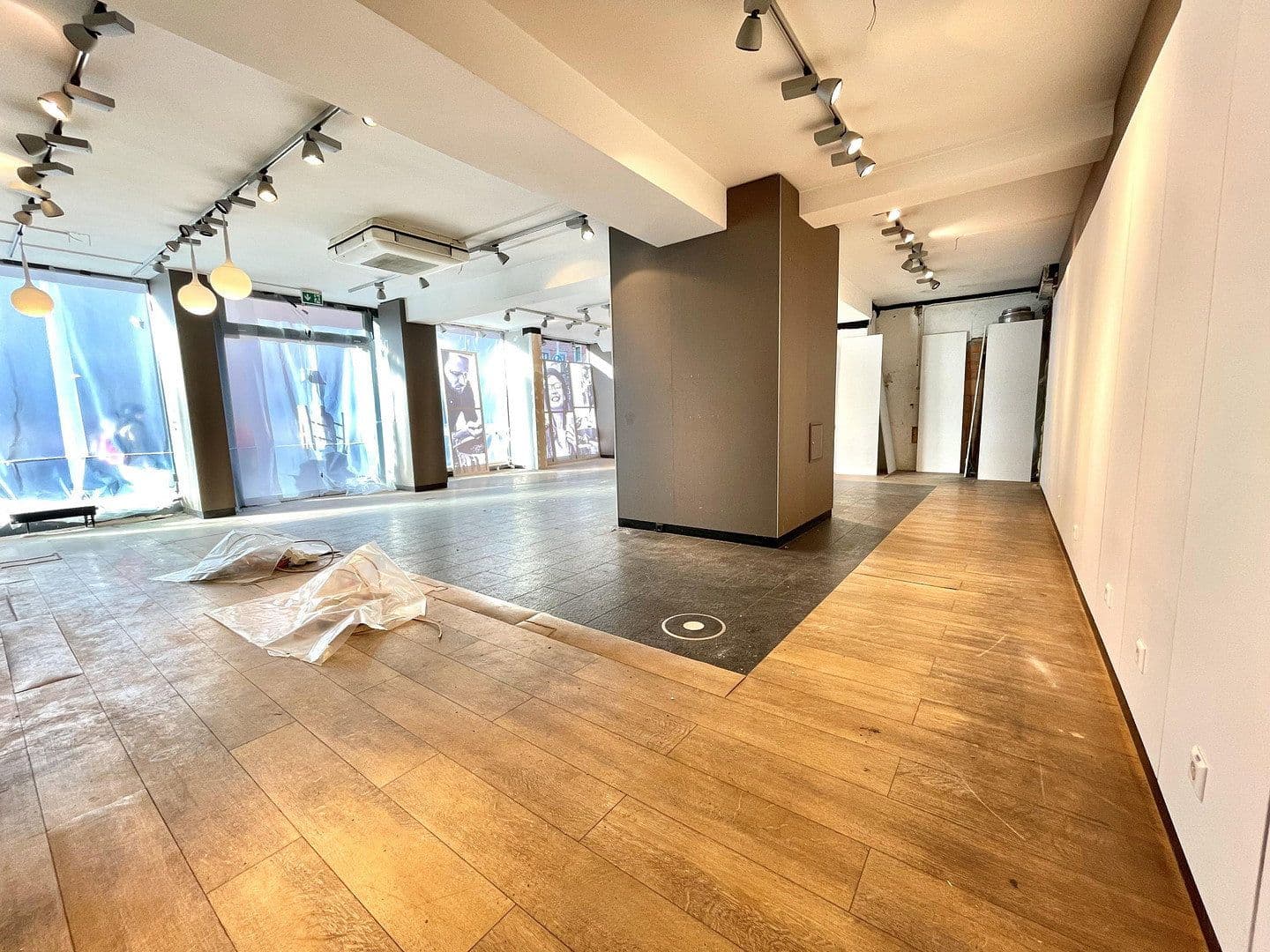 Pronájem nebytového prostoru 88 m², Zweibrückenstrasse 3, München, Bavorsko Pronájem nebytového prostoru 88 m², Zweibrückenstrasse 3, München, Bavorsko