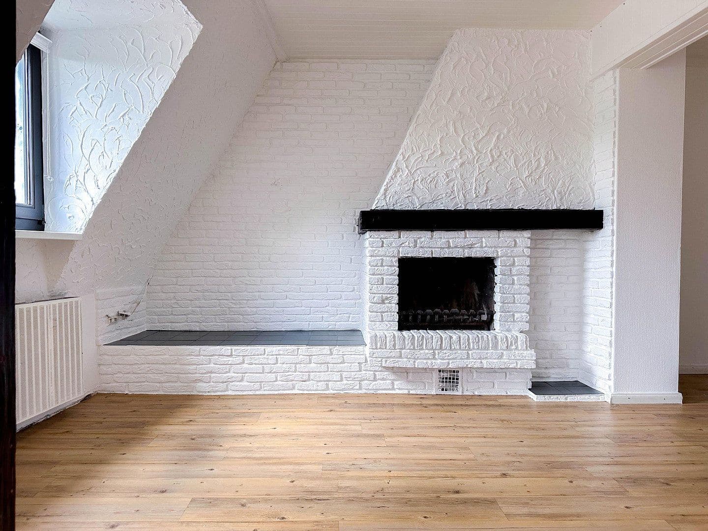 Pronájem bytu 3+kk 114 m², Freiheitstr. 18, Hagen Hohenlimburg, Severní Porýní-Vestfálsko Pronájem bytu 3+kk 114 m², Freiheitstr. 18, Hagen Hohenlimburg, Severní Porýní-Vestfálsko