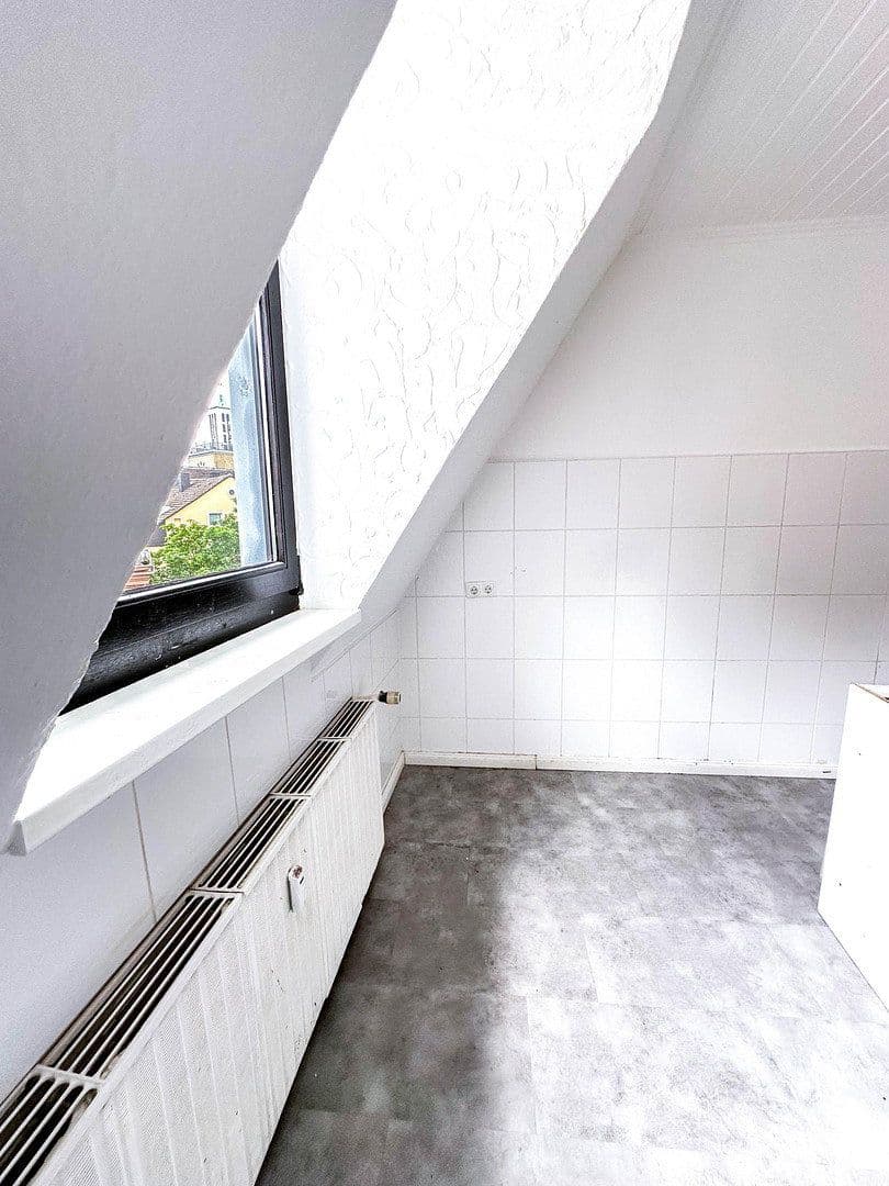 Pronájem bytu 3+kk 114 m², Freiheitstr. 18, Hagen Hohenlimburg, Severní Porýní-Vestfálsko Pronájem bytu 3+kk 114 m², Freiheitstr. 18, Hagen Hohenlimburg, Severní Porýní-Vestfálsko