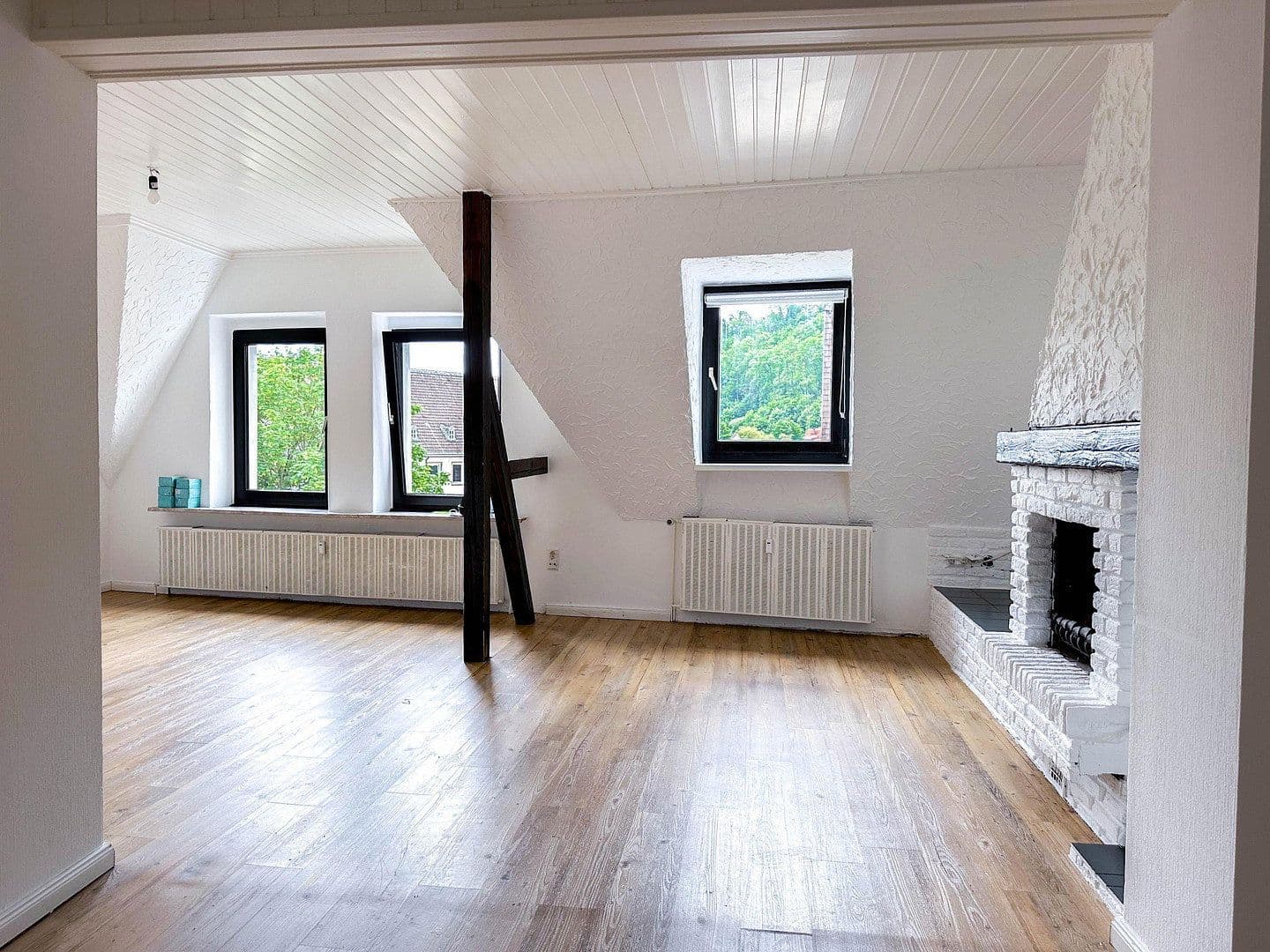 Pronájem bytu 3+kk 114 m², Freiheitstr. 18, Hagen Hohenlimburg, Severní Porýní-Vestfálsko Pronájem bytu 3+kk 114 m², Freiheitstr. 18, Hagen Hohenlimburg, Severní Porýní-Vestfálsko
