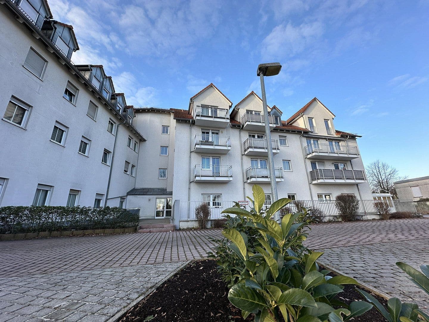 Pronájem bytu 2+1 62 m², Bahnhofstraße 9, Röthenbach an der Pegnitz, Bavorsko Pronájem bytu 2+1 62 m², Bahnhofstraße 9, Röthenbach an der Pegnitz, Bavorsko