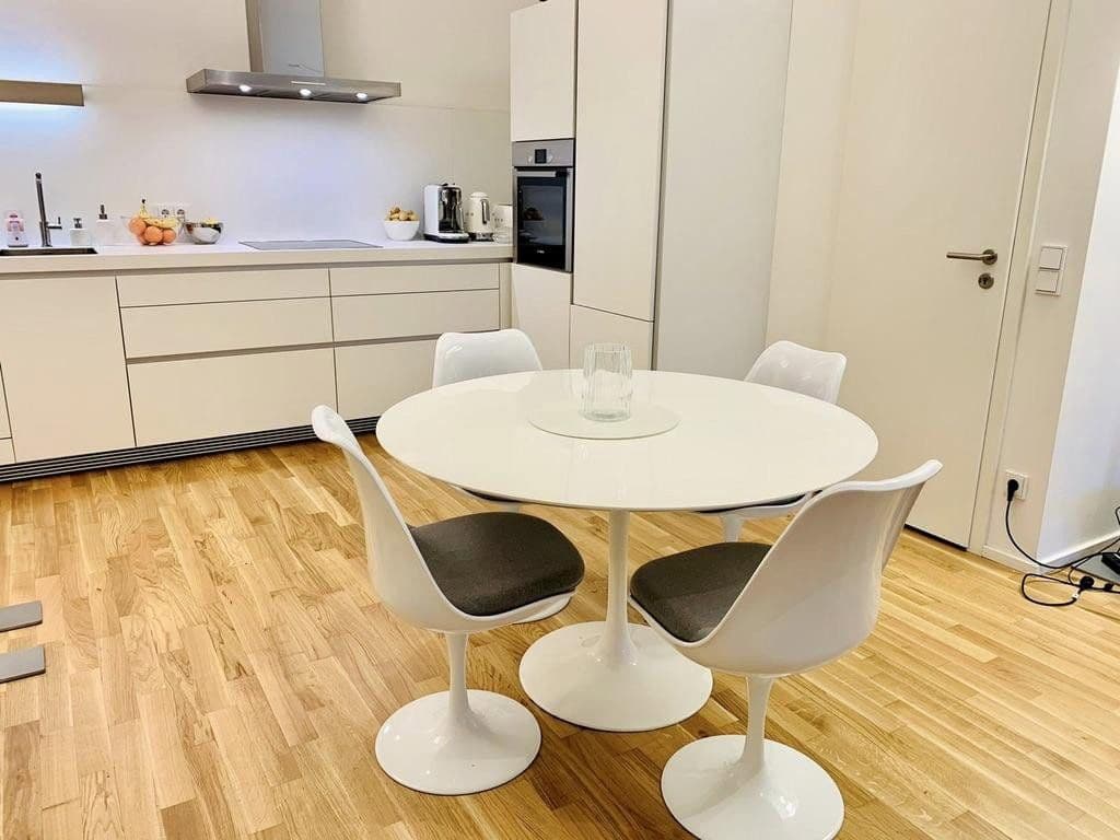 Pronájem bytu 2+kk 70 m², Frankfurt, Hessen Pronájem bytu 2+kk 70 m², Frankfurt, Hessen