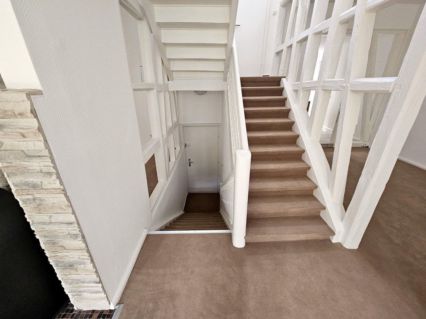 Pronájem bytu 4+kk 145 m², Schlangenbad, Hessen Pronájem bytu 4+kk 145 m², Schlangenbad, Hessen