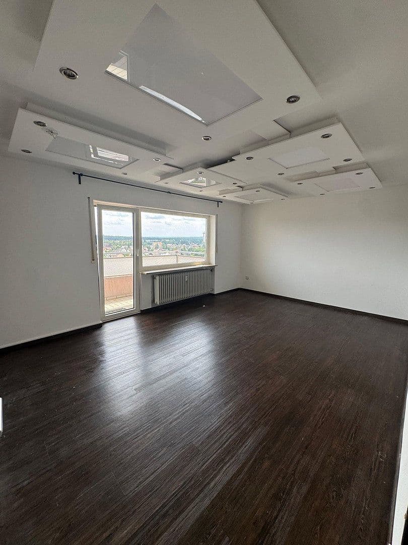 Pronájem bytu 2+1 60 m², Tannenstraße 1, Röthenbach an der Pegnitz, Bavorsko Pronájem bytu 2+1 60 m², Tannenstraße 1, Röthenbach an der Pegnitz, Bavorsko