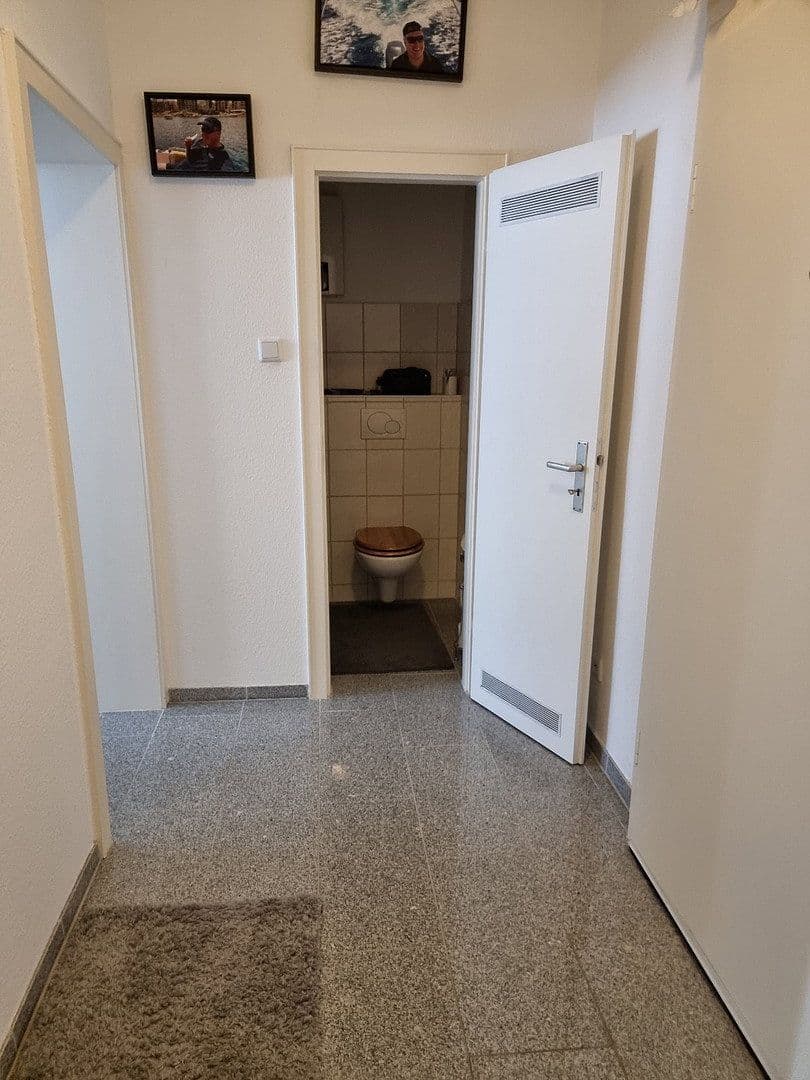Pronájem bytu 2+1 41 m², Lippestraße 9, Duisburg, Severní Porýní-Vestfálsko Pronájem bytu 2+1 41 m², Lippestraße 9, Duisburg, Severní Porýní-Vestfálsko