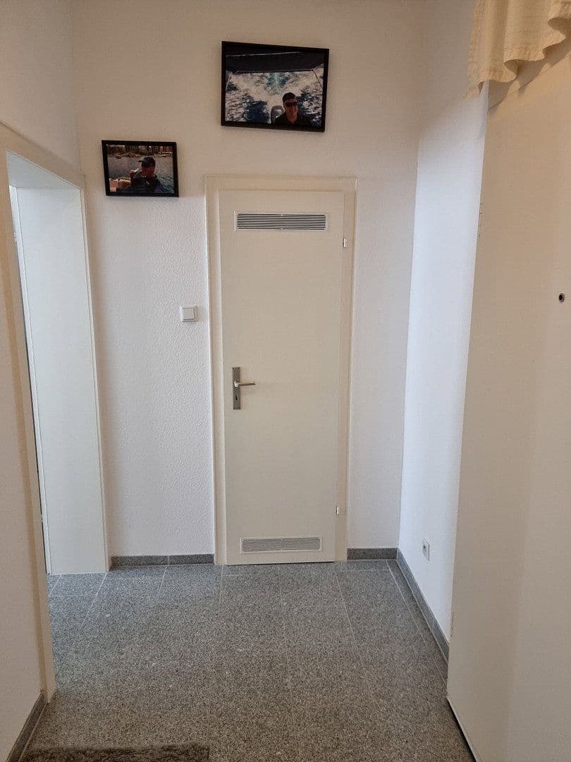 Pronájem bytu 2+1 41 m², Lippestraße 9, Duisburg, Severní Porýní-Vestfálsko Pronájem bytu 2+1 41 m², Lippestraße 9, Duisburg, Severní Porýní-Vestfálsko
