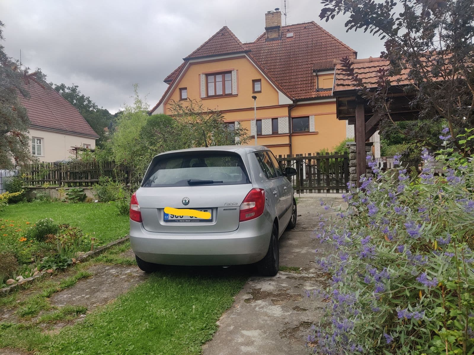 Pronájem bytu 100 m², V Zátiší, Český Krumlov, Jihočeský kraj Pronájem bytu 100 m², V Zátiší, Český Krumlov, Jihočeský kraj