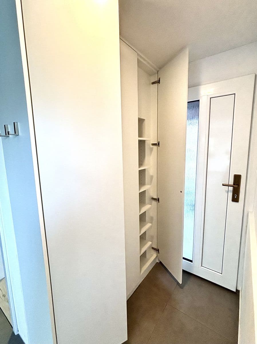 Pronájem bytu 40 m², Mezihorská, Praha, Praha Pronájem bytu 40 m², Mezihorská, Praha, Praha