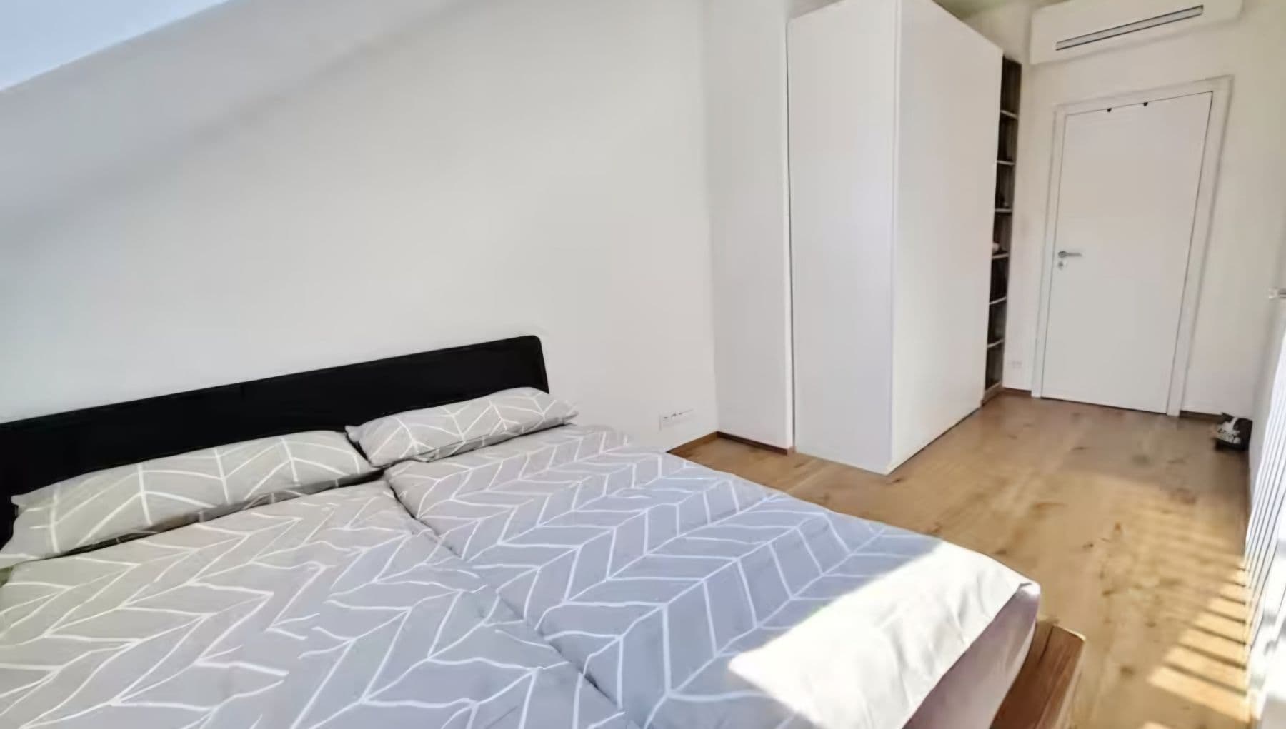 Pronájem bytu 55 m², Vrtbova, Praha, Praha Pronájem bytu 55 m², Vrtbova, Praha, Praha