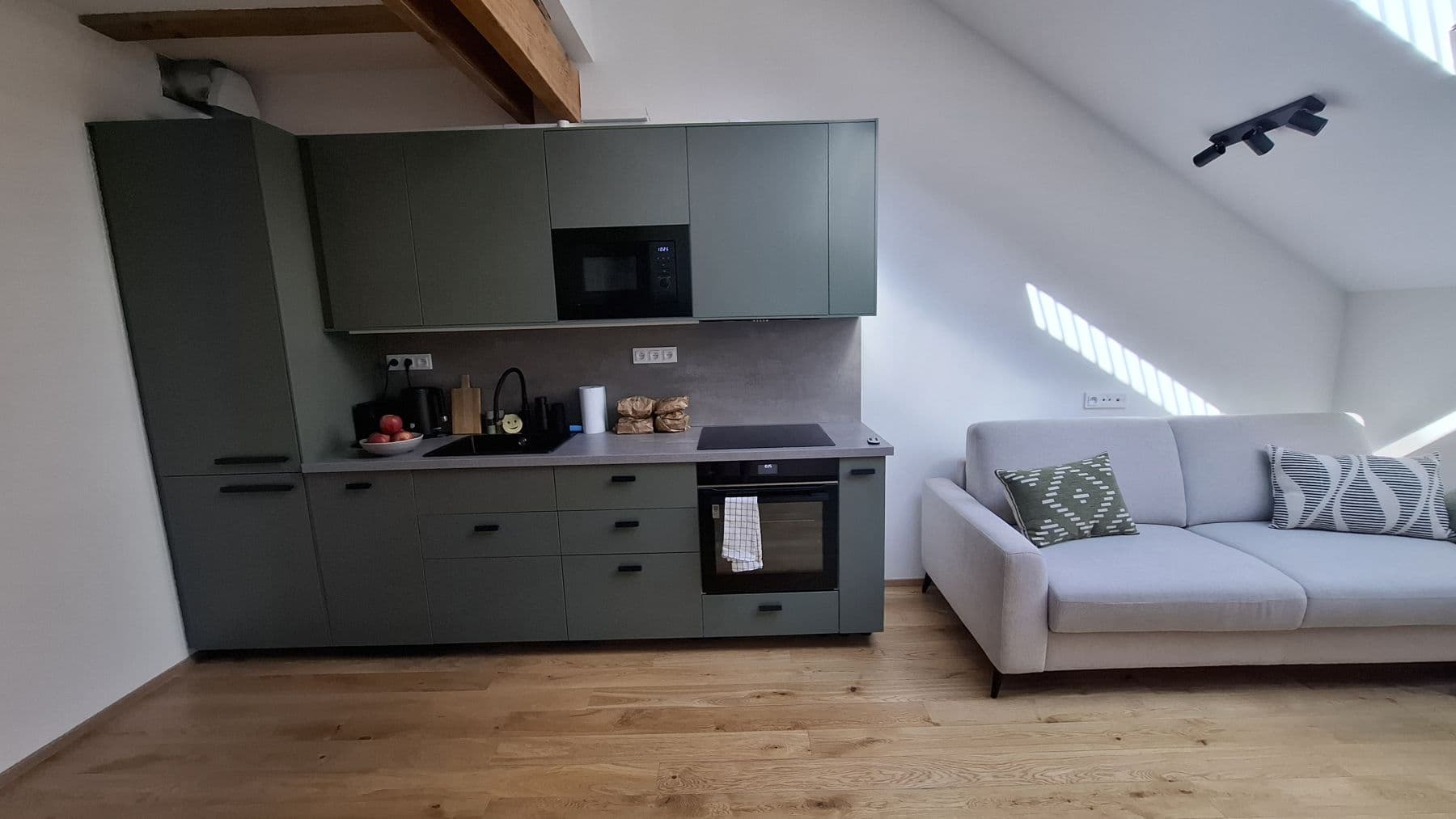 Pronájem bytu 55 m², Vrtbova, Praha, Praha Pronájem bytu 55 m², Vrtbova, Praha, Praha