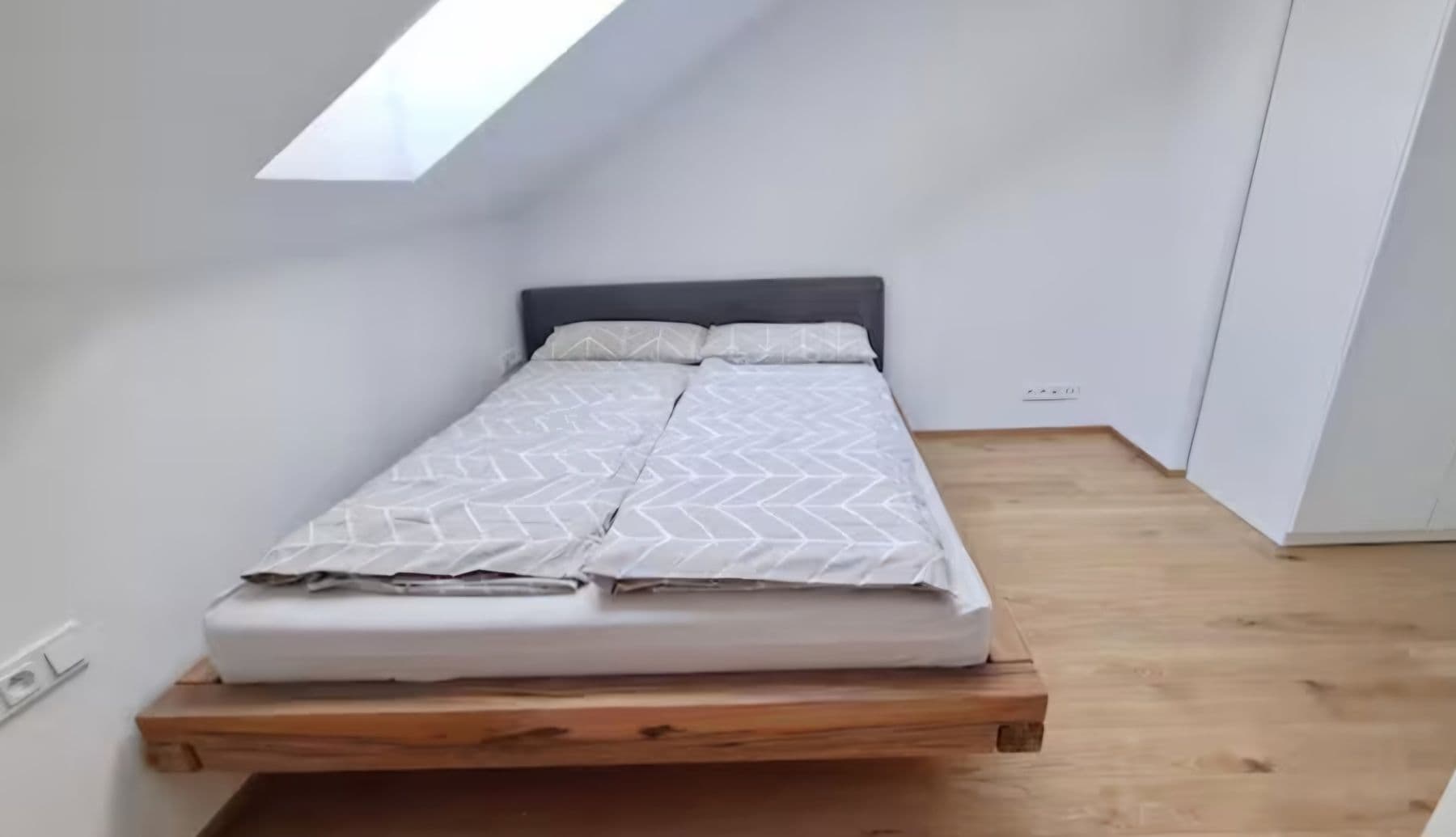 Pronájem bytu 55 m², Vrtbova, Praha, Praha Pronájem bytu 55 m², Vrtbova, Praha, Praha