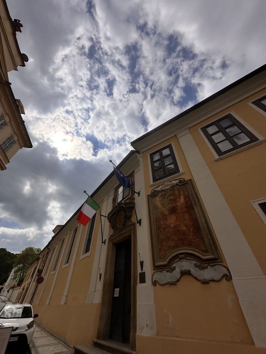 Pronájem bytu, Vlašská, Praha, Praha Pronájem bytu, Vlašská, Praha, Praha