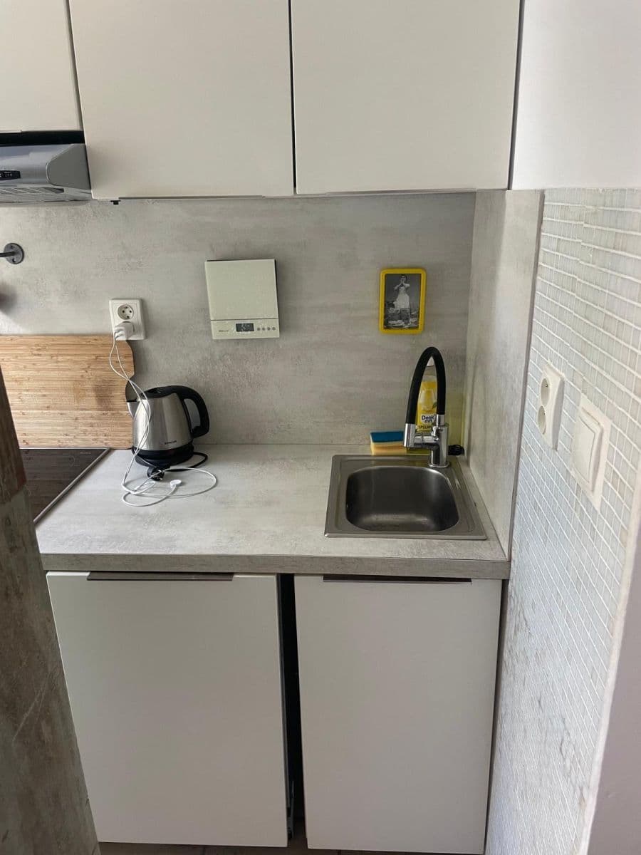 Pronájem bytu 20 m², Na Královce, Praha, Praha Pronájem bytu 20 m², Na Královce, Praha, Praha
