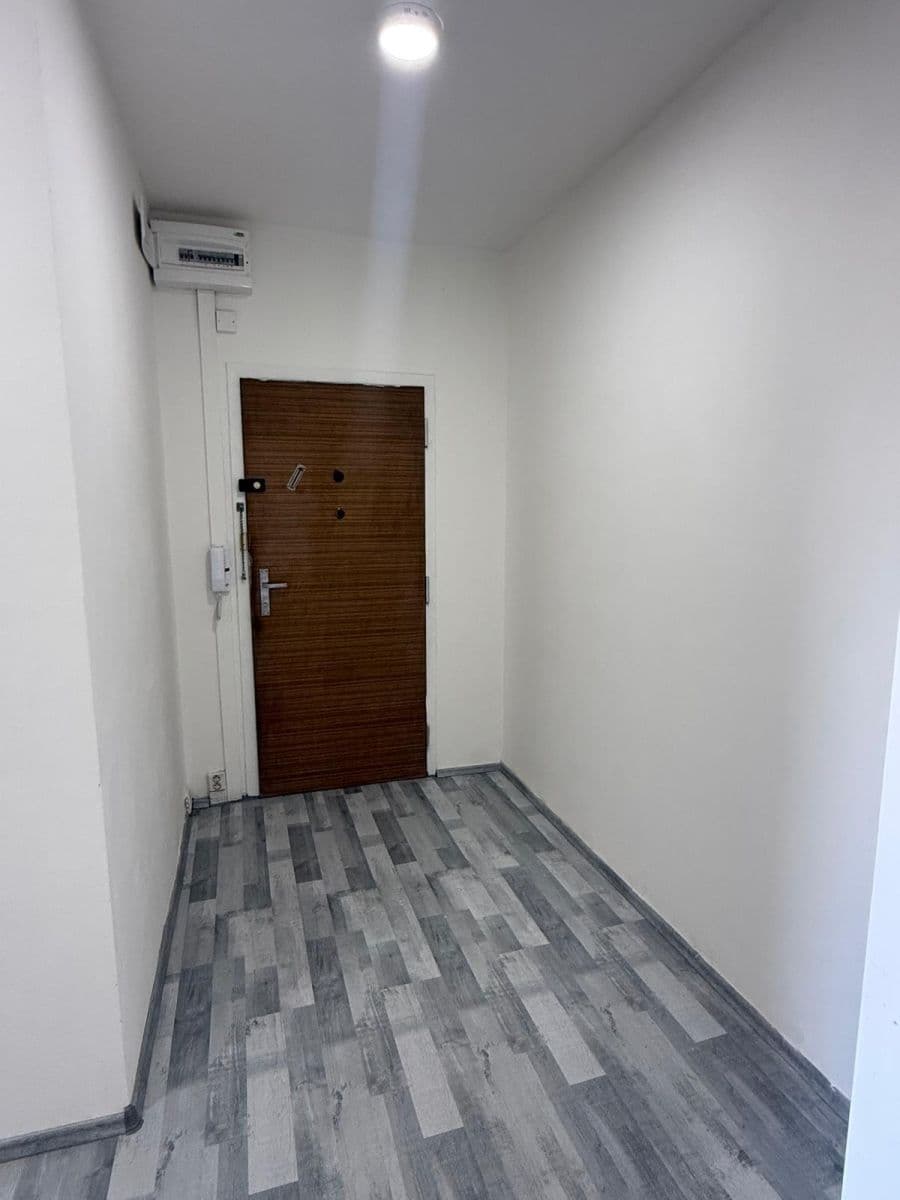 Pronájem bytu 1+1 39 m², Jizerská, Jablonec nad Nisou, Liberecký kraj Pronájem bytu 1+1 39 m², Jizerská, Jablonec nad Nisou, Liberecký kraj