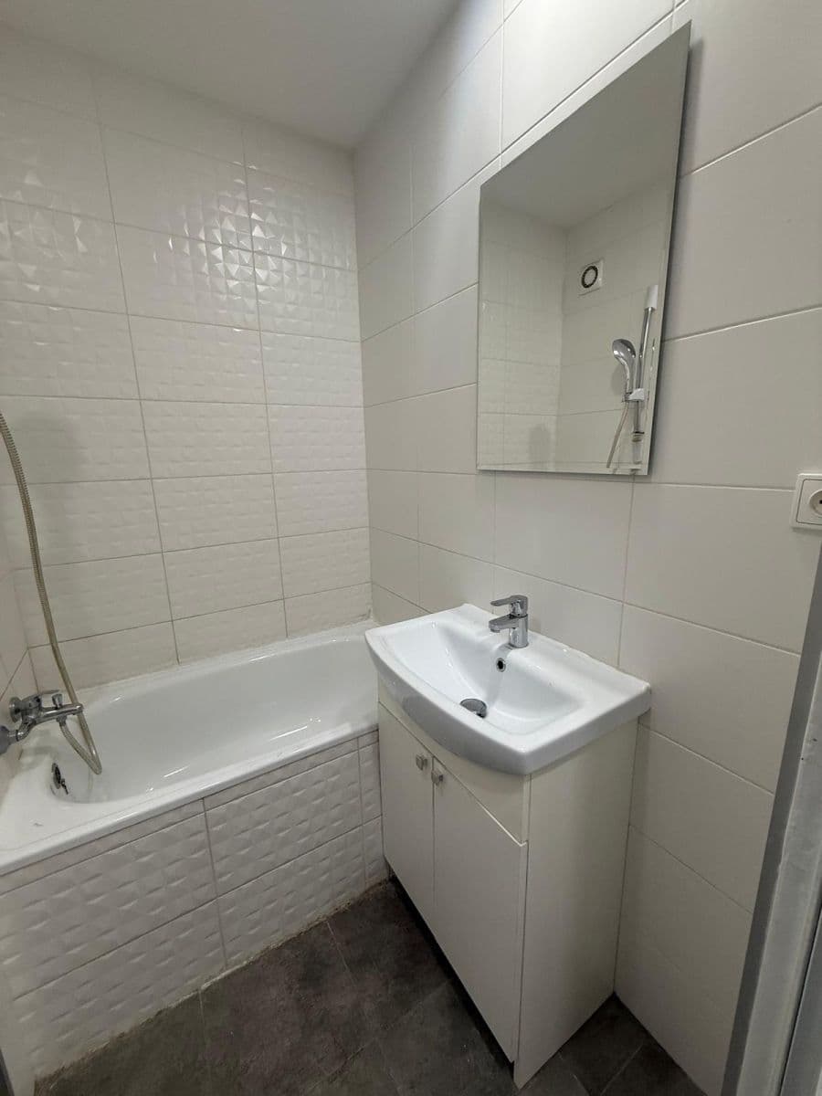 Pronájem bytu 1+1 39 m², Jizerská, Jablonec nad Nisou, Liberecký kraj Pronájem bytu 1+1 39 m², Jizerská, Jablonec nad Nisou, Liberecký kraj
