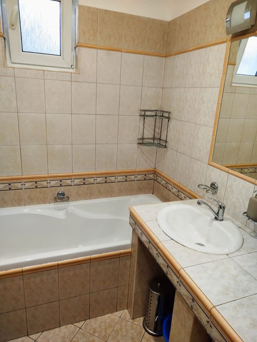 Pronájem bytu 3+kk 65 m², Za Mosty, Praha, Praha Pronájem bytu 3+kk 65 m², Za Mosty, Praha, Praha