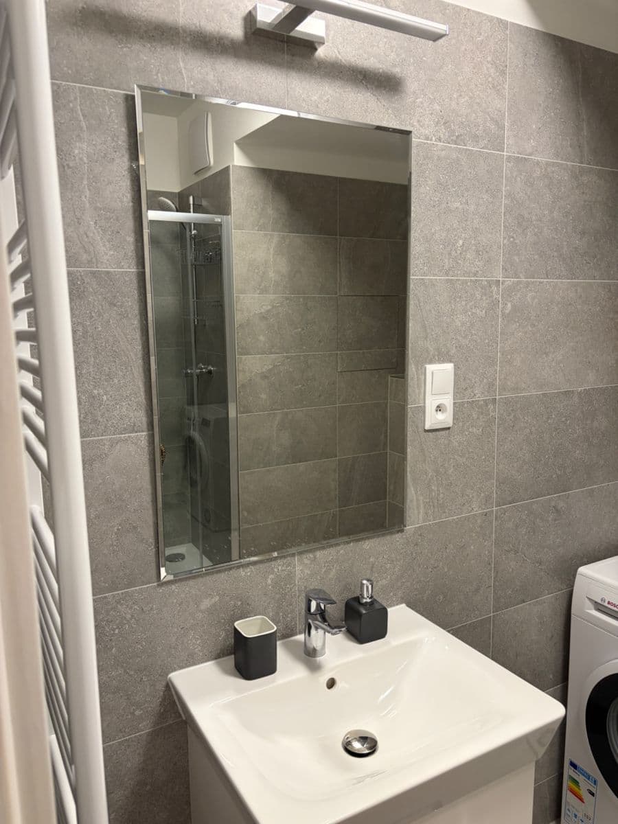 Pronájem bytu 1+kk 33 m², Gerstelova, Praha, Praha Pronájem bytu 1+kk 33 m², Gerstelova, Praha, Praha