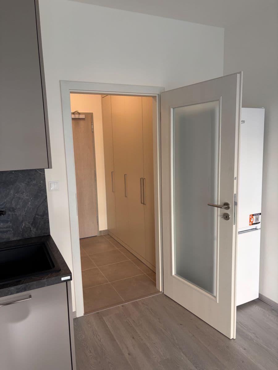 Pronájem bytu 1+kk 33 m², Gerstelova, Praha, Praha Pronájem bytu 1+kk 33 m², Gerstelova, Praha, Praha