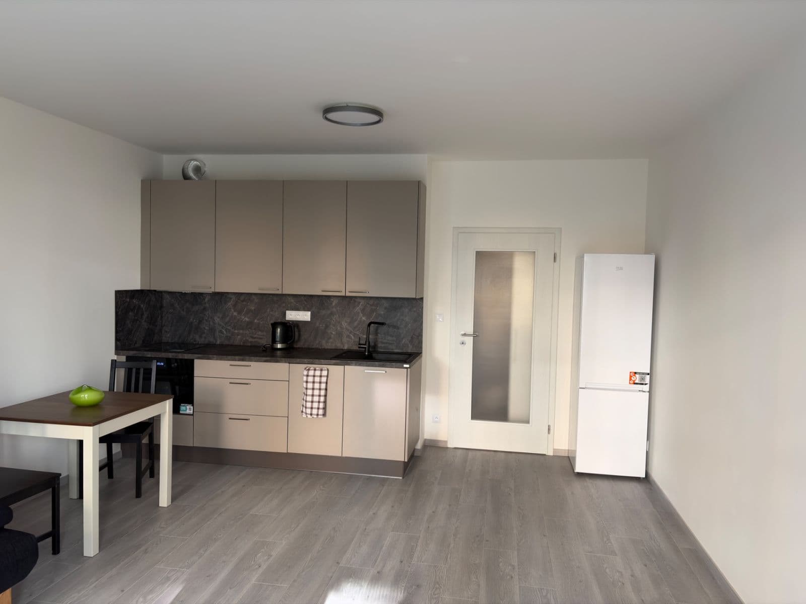 Pronájem bytu 1+kk 33 m², Gerstelova, Praha, Praha Pronájem bytu 1+kk 33 m², Gerstelova, Praha, Praha